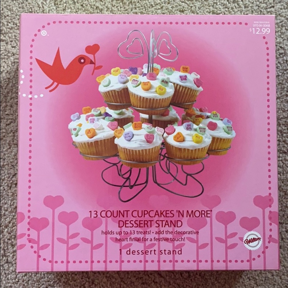 Wilton 13 count cupcake & More dessert stand